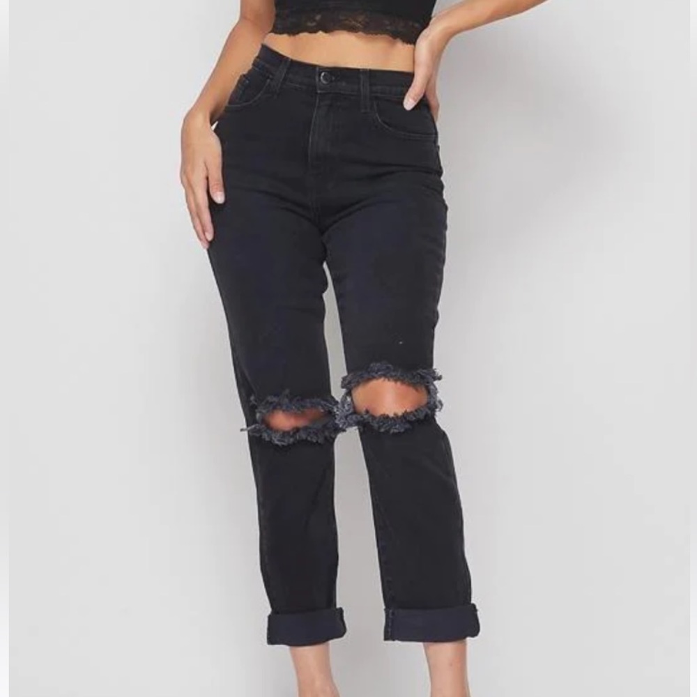 Vibrant Ripped Knee High Waisted Mom Jeans - Vintage Black